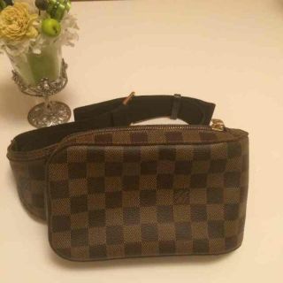 ルイヴィトン(LOUIS VUITTON)の♡ルイヴィトン バック(ボディーバッグ)