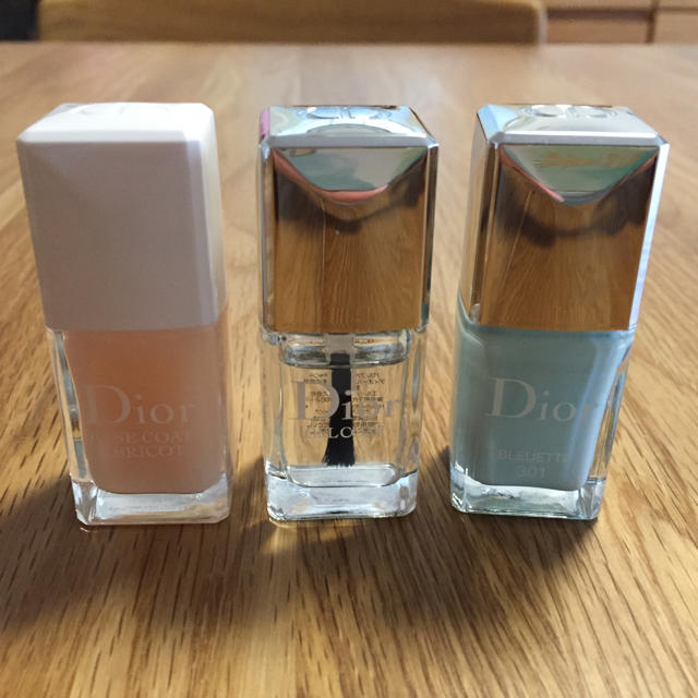 Dior(ディオール)のDior ネイル3個 コスメ/美容のネイル(マニキュア)の商品写真