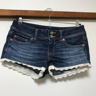 アメリカンイーグル(American Eagle)のアメリカンイーグル♡裾刺繍レースデニムショートパンツ♡4サイズ(ショートパンツ)