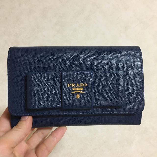 PRADA(プラダ)のPRADA/財布 レディースのファッション小物(財布)の商品写真