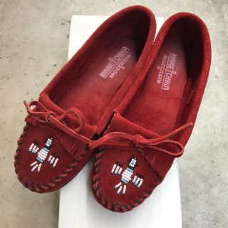 ミネトンカ(Minnetonka)のAvr.Iさん専用▶︎▶︎MINNETONKA モカシン RED36(スリッポン/モカシン)