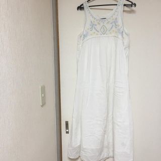 ダブルクローゼット(w closet)の刺繍 ワンピース ノースリーブ 値下げ(ロングワンピース/マキシワンピース)