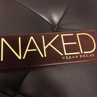 アーバンディケイ(Urban Decay)の正規品！NAKEDパレット(アイシャドウ)