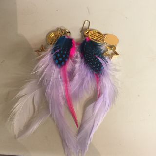 キラリー(KIRALY)の即完売商品 Kiralyフェザー ピアス(ピアス)