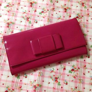 ミュウミュウ(miumiu)のmiu miu♡エナメルリボン長財布(財布)