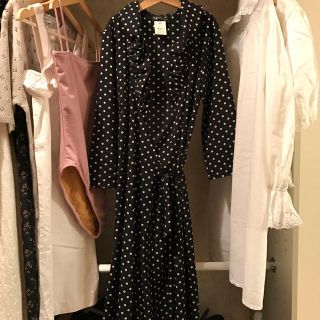 アニエスベー(agnes b.)のagnies b dot gown.(ひざ丈ワンピース)