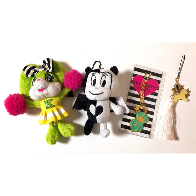 西野カナ グッズ マスコット&キーホルダー4点セット エンタメ/ホビーのタレントグッズ(ミュージシャン)の商品写真