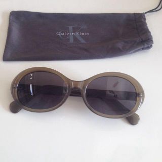 カルバンクライン(Calvin Klein)のサングラス🎀(サングラス/メガネ)