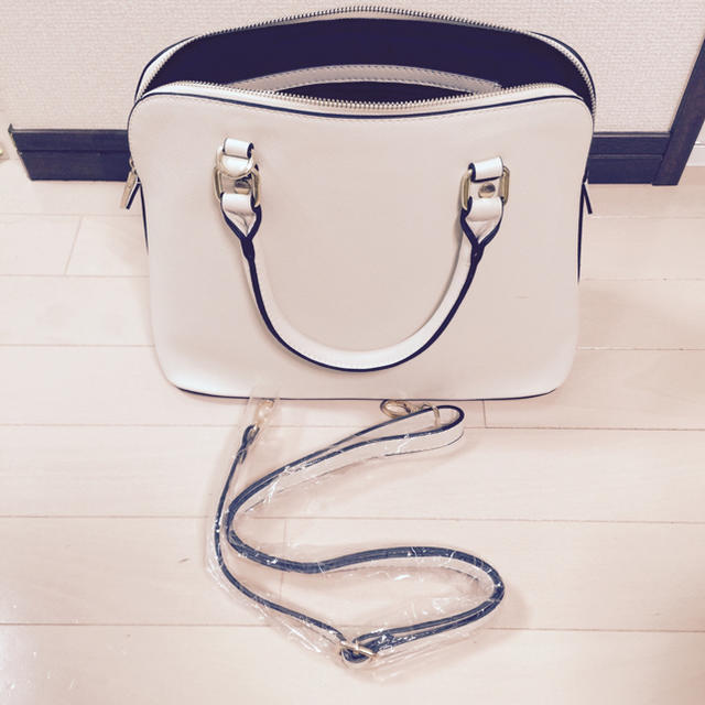 ZARA(ザラ)のshoulder bag♡ レディースのバッグ(ショルダーバッグ)の商品写真