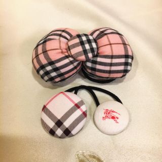 バーバリー(BURBERRY)のバーバリー ロゴ入り ゴム 2点セット(ヘアゴム/シュシュ)