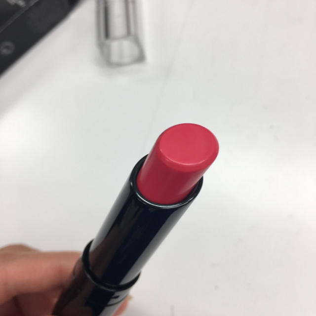 GUERLAIN(ゲラン)のラ プティット ローブ ノワール063 コスメ/美容のベースメイク/化粧品(口紅)の商品写真