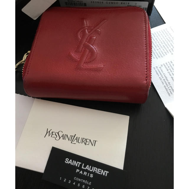 Saint Laurent(サンローラン)のイヴ・サンローラン⭐️二つ折り財布 レディースのファッション小物(財布)の商品写真
