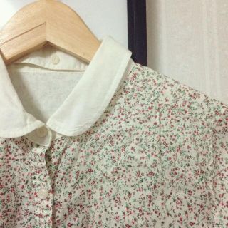 レイカズン(RayCassin)の花柄シャツ(シャツ/ブラウス(長袖/七分))