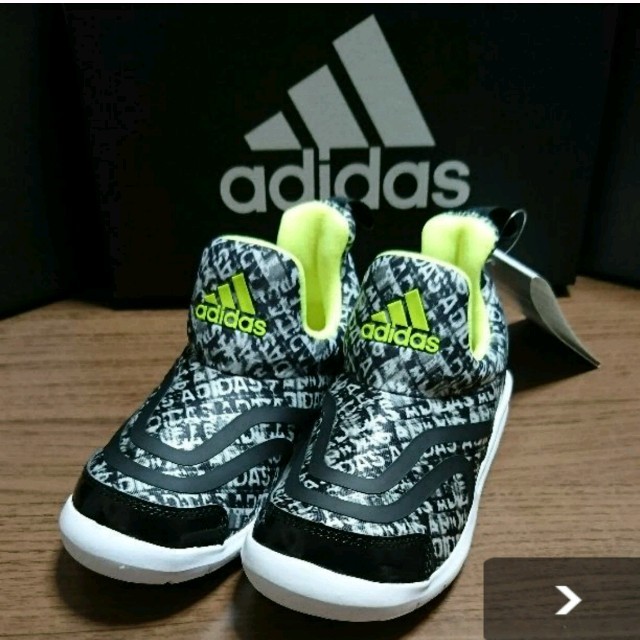 adidas(アディダス)の新品☆adidas☆アディダス☆ハイマ☆18.5cm キッズ/ベビー/マタニティのキッズ靴/シューズ(15cm~)(スニーカー)の商品写真