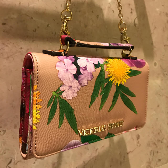 Victoria's Secret(ヴィクトリアズシークレット)のVS 花柄クラッチバッグ♡ショルダーバッグにも♡ レディースのバッグ(クラッチバッグ)の商品写真