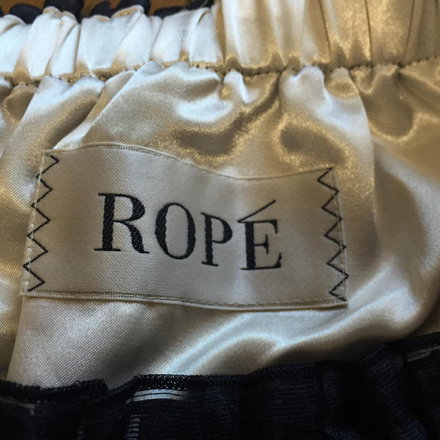 ROPE’(ロペ)のROPE 黒チュールスカート レディースのスカート(ひざ丈スカート)の商品写真