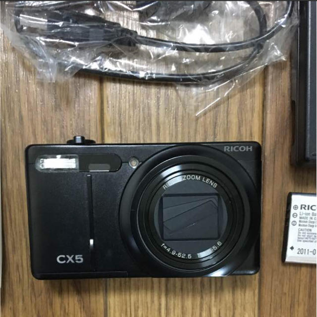 RICOH(リコー)のy706188様専用  RICOH CX5 カメラ スマホ/家電/カメラのカメラ(コンパクトデジタルカメラ)の商品写真