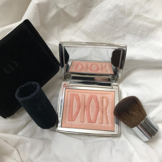 Dior(ディオール)のDior ディオール パレットアンテンポレル フェイスパウダー 限定色 012 コスメ/美容のベースメイク/化粧品(フェイスパウダー)の商品写真