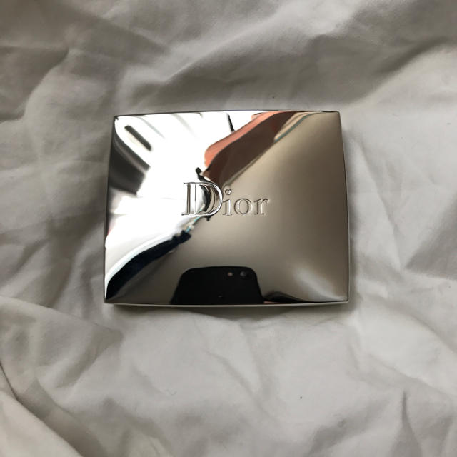 Dior(ディオール)のDior ディオール パレットアンテンポレル フェイスパウダー 限定色 012 コスメ/美容のベースメイク/化粧品(フェイスパウダー)の商品写真
