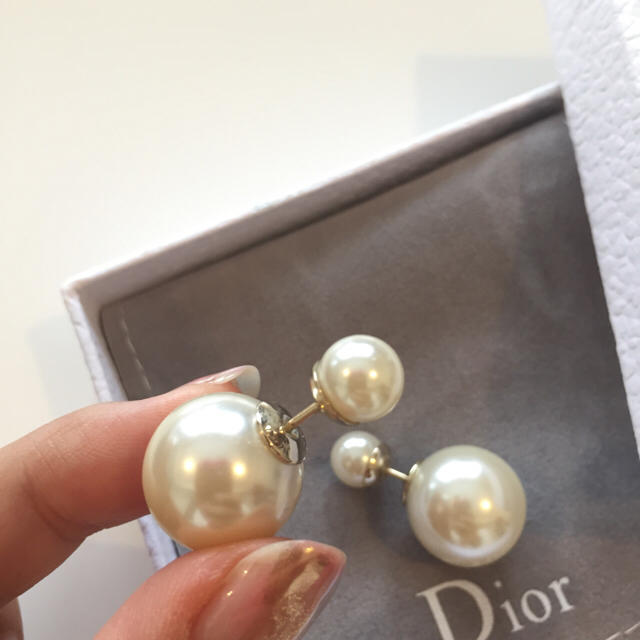 Christian Dior - 【大人気♡】Diorトライバルボールピアス（パール）の通販 by Coco's shop｜クリスチャン