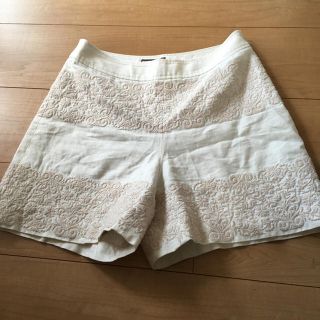 グレースコンチネンタル(GRACE CONTINENTAL)のグレースコンチネンタル ダイアグラム 刺繍 ショートパンツ(ショートパンツ)