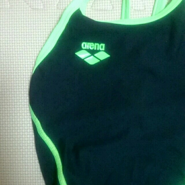 arena(アリーナ)のarena　練習用水着　S　黒緑 レディースの水着/浴衣(水着)の商品写真