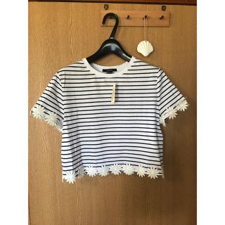 フォーエバートゥエンティーワン(FOREVER 21)のFOREVER21 トップス(カットソー(半袖/袖なし))