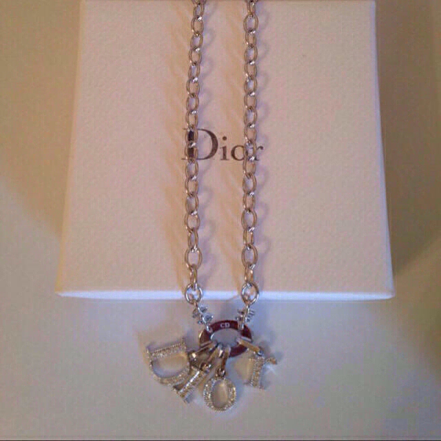 Dior(ディオール)の10月末までお取り置き中 レディースのアクセサリー(ネックレス)の商品写真