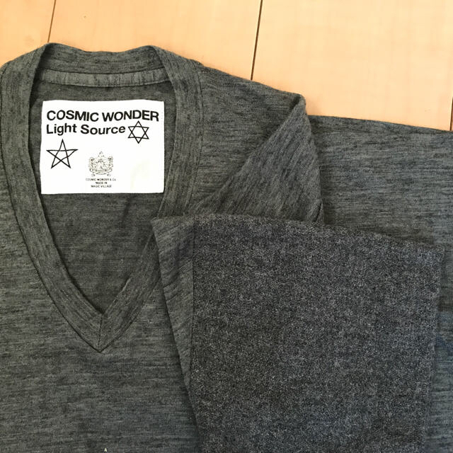 COSMIC WONDER(コズミックワンダー)のCOSMIC WONDER Light Source VネックビッグTシャツ レディースのワンピース(ひざ丈ワンピース)の商品写真