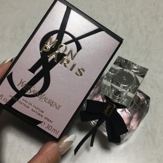 イヴサンローランボーテ(Yves Saint Laurent Beaute)のysl モンパリ★新品(香水(女性用))