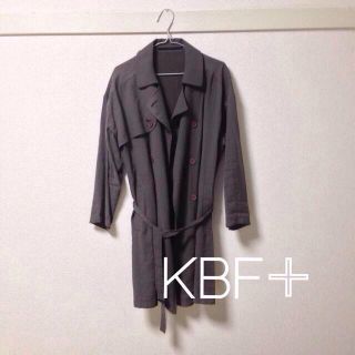 ケービーエフ(KBF)のKBF＋◎ロングトレンチコート(トレンチコート)