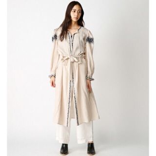 マウジー(moussy)の☆新品☆MOUSSY EMBROIDERY DRESS(ロングワンピース/マキシワンピース)