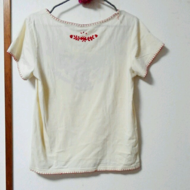 titicaca(チチカカ)のチチカカ刺繍Tシャツsizeフリー レディースのトップス(Tシャツ(半袖/袖なし))の商品写真