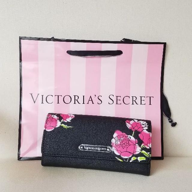 終了間近！Victoria's Secret　花柄 長財布