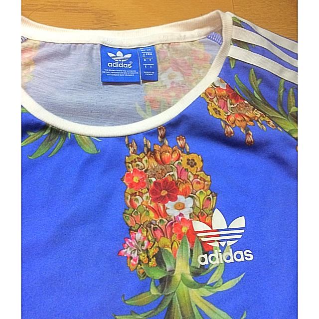 adidas(アディダス)のadidas T-shirtティーシャツ レディースのトップス(Tシャツ(半袖/袖なし))の商品写真