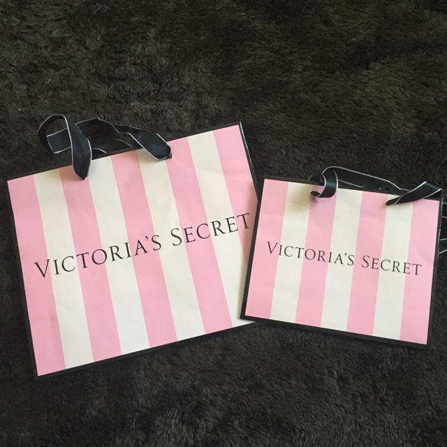 Victoria's Secret(ヴィクトリアズシークレット)のVICTORIA'SSECRET ショップ袋 レディースのバッグ(ショップ袋)の商品写真