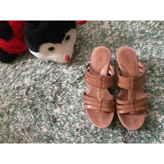 アグ(UGG)のUGG サンダル(サンダル)