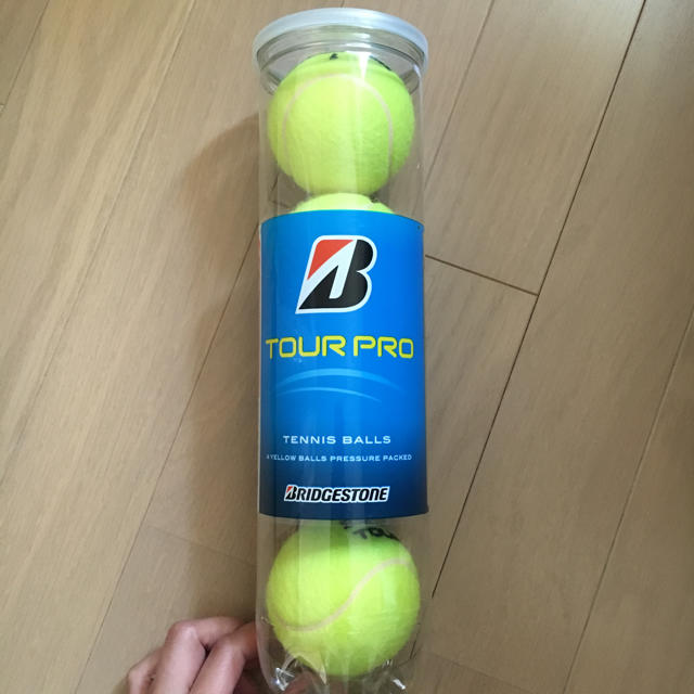 テニスボール スポーツ/アウトドアのテニス(ボール)の商品写真