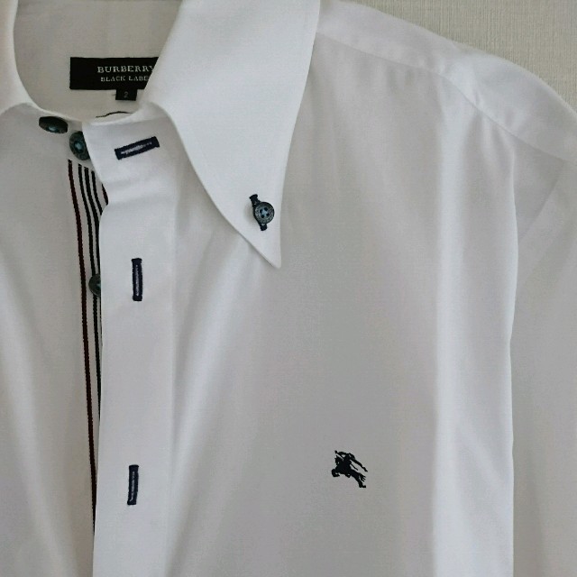 BURBERRY - バーバリー 白シャツの通販 by thcubic's shop BURBERRY - バーバリー 白シャツの通販 by thcubic's shop