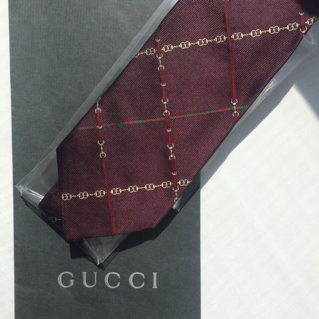 GUCCI ワインレッド系カラーベースのチェック柄ネクタイ