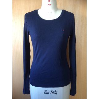 トミーヒルフィガー(TOMMY HILFIGER)のトミー長袖Tシャツネイビー(Tシャツ(長袖/七分))