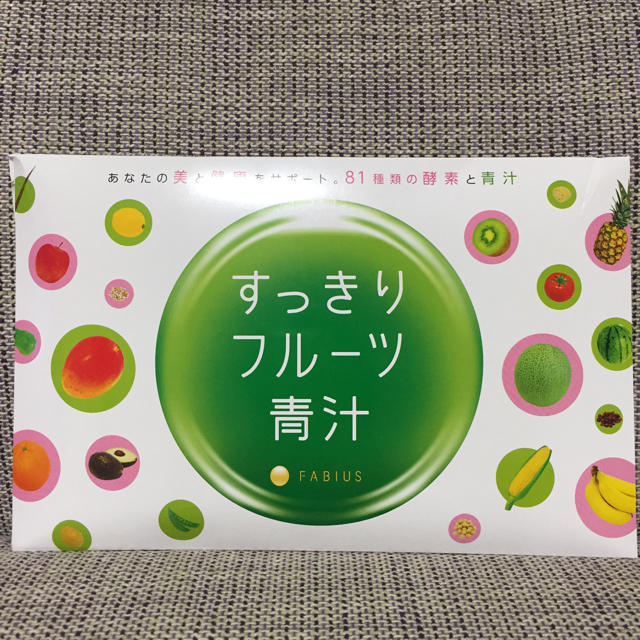 すっきりフルーツ青汁 30包 食品/飲料/酒の健康食品(青汁/ケール加工食品)の商品写真