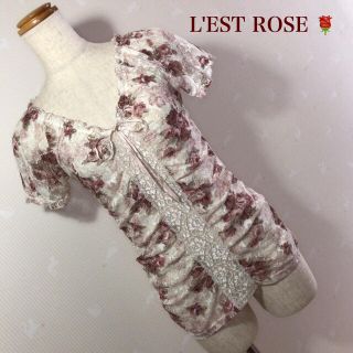 レストローズ(L'EST ROSE)のL'EST ROSE 🌹 綺麗なトップス (シャツ/ブラウス(半袖/袖なし))