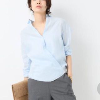 スピックアンドスパン(Spick & Span)の限界の値下げです‼️フレンチリネンカシュクールシャツ👚ブルー(シャツ/ブラウス(長袖/七分))