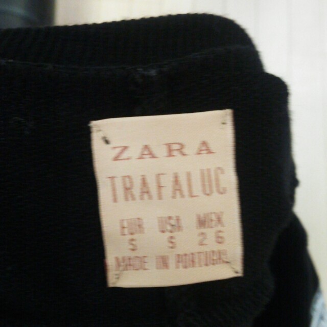 ZARA(ザラ)のZARA　トレーナー　ブラック レディースのトップス(トレーナー/スウェット)の商品写真