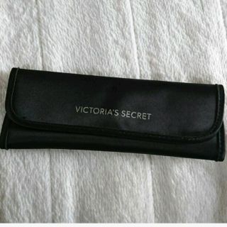 ヴィクトリアズシークレット(Victoria's Secret)の★新品未使用 ヴィクトリアシークレット メイクブラシ 3本セット(コフレ/メイクアップセット)