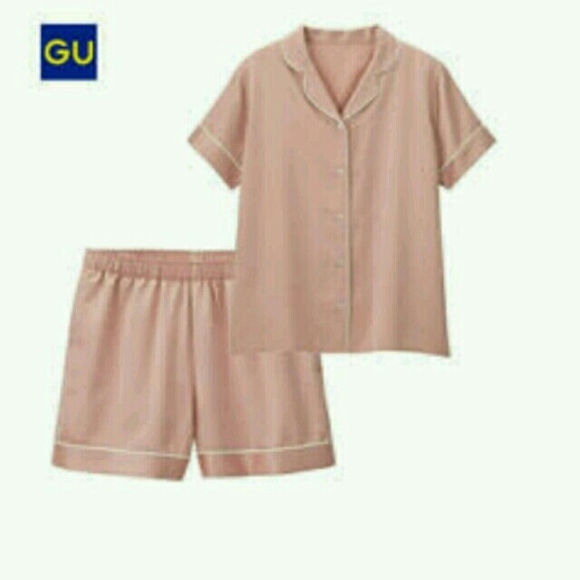 GU(ジーユー)のGU  サテンパジャマ　ピンク レディースのルームウェア/パジャマ(ルームウェア)の商品写真