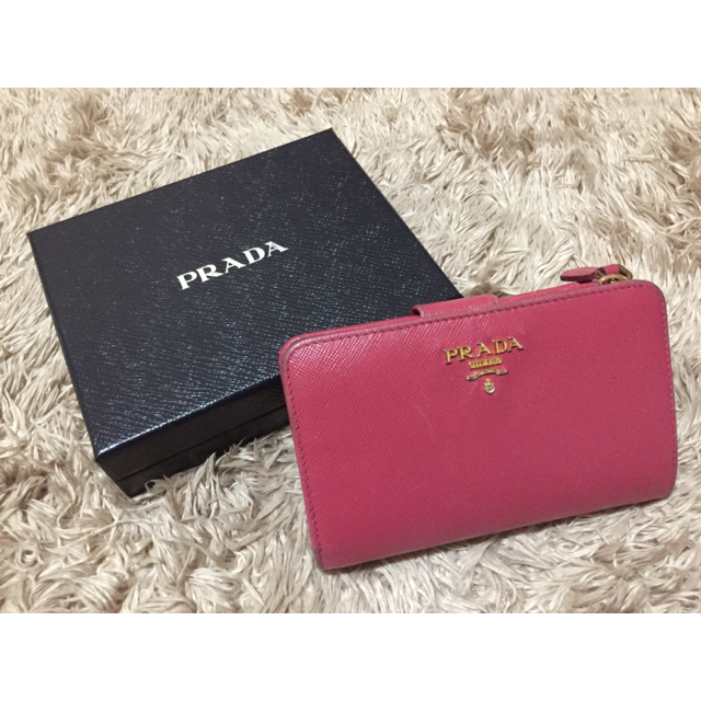 PRADA(プラダ)のPRADA(正規)/サフィアーノ二つ折り財布 レディースのファッション小物(財布)の商品写真