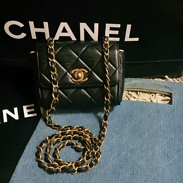 CHANEL(シャネル)の限定価格！正規品 CHANEL シャネル ミニミニマトラッセ ポシェット レディースのバッグ(ショルダーバッグ)の商品写真