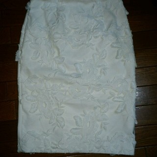 リリディア(Lilidia)の白レーススカート(ひざ丈スカート)